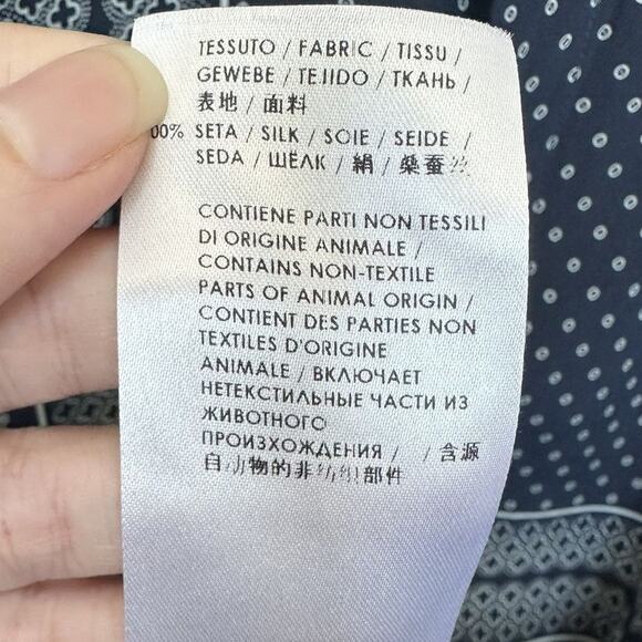 Gucci Silk Shirt Blue w/ Tile design size IT 50 Slim fit Button front - Picture 8 of 11